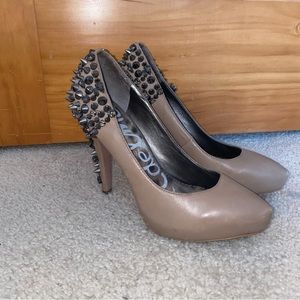 Sam Edelman spikes and gems pointed toe heels